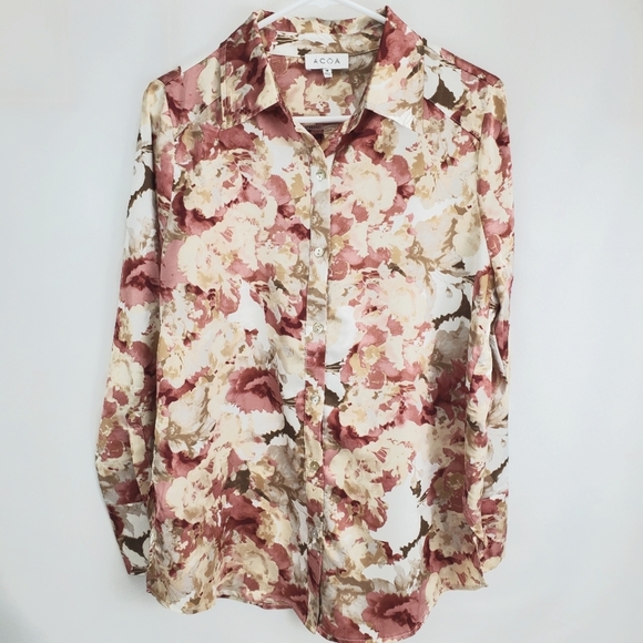 New W/O Tags | ACOA | Satin Button Down Rose Pink Tan & Cream Floral | VICI - Picture 2 of 7